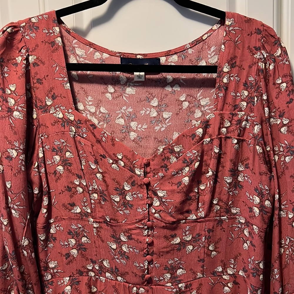 Sweetheart Neckline, Covered Button Front, Long S… - image 2